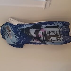 Paris sign & photos  scarf